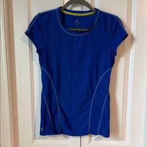 Athleta Blue Performance Workout Top Size S (Retail $59)